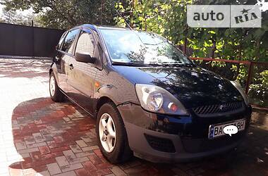 Хэтчбек Ford Fiesta 2006 в Кропивницком