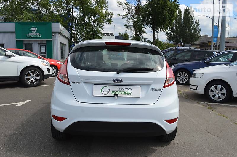 Хетчбек Ford Fiesta 2017 в Києві