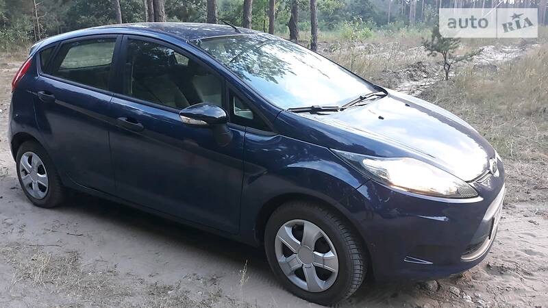 Хетчбек Ford Fiesta 2009 в Острозі