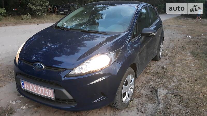 Хетчбек Ford Fiesta 2009 в Острозі