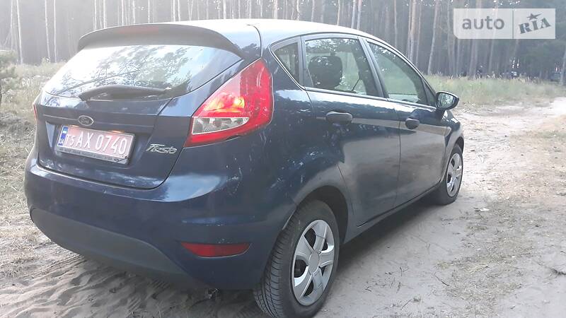 Хетчбек Ford Fiesta 2009 в Острозі