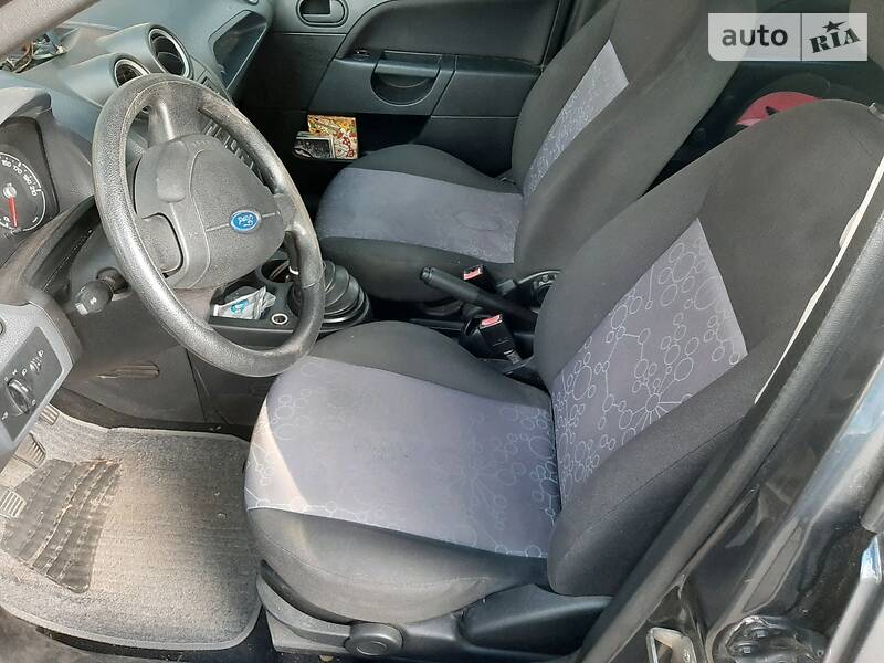 Хетчбек Ford Fiesta 2006 в Бучі