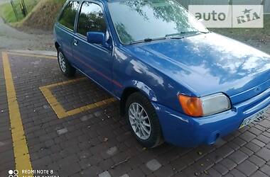 Купе Ford Fiesta 1992 в Кицмани