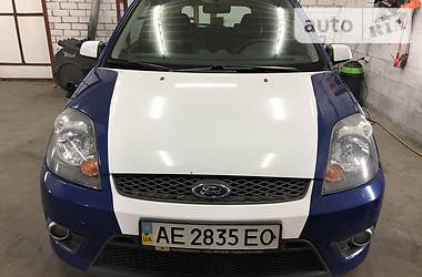 Хетчбек Ford Fiesta 2007 в 