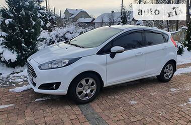 Хэтчбек Ford Fiesta 2015 в Трускавце