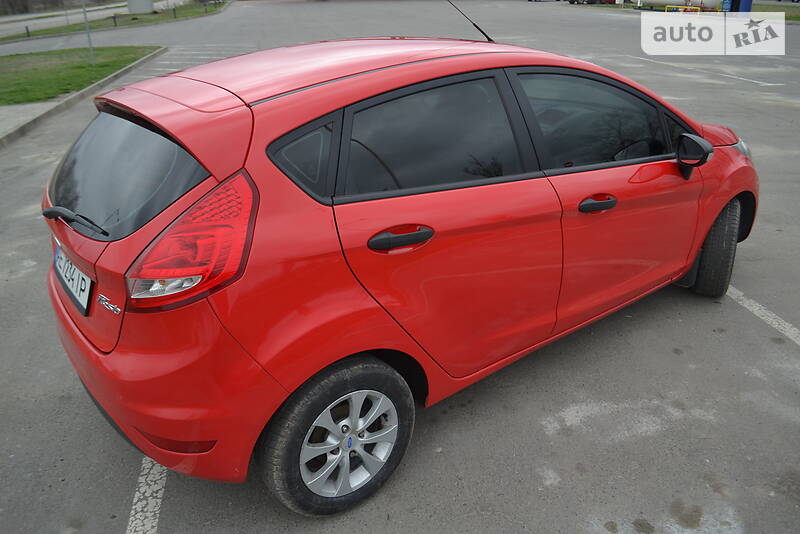 Хетчбек Ford Fiesta 2011 в Дніпрі