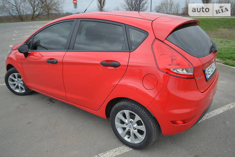 Хетчбек Ford Fiesta 2011 в Дніпрі