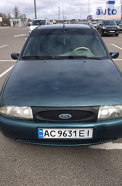 Хэтчбек Ford Fiesta 1996 в 