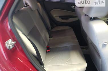 Седан Ford Fiesta 2014 в 