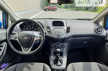 Хэтчбек Ford Fiesta 2015 в Полтаве