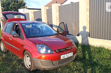 Хэтчбек Ford Fiesta 2007 в 