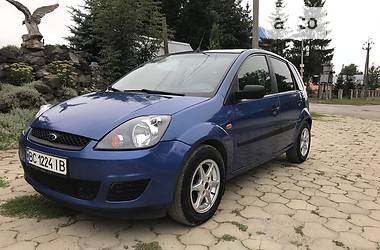 Хэтчбек Ford Fiesta 2006 в 