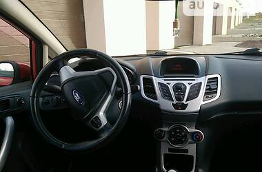 Хэтчбек Ford Fiesta 2012 в 
