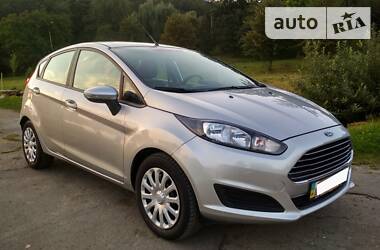 Хетчбек Ford Fiesta 2013 в Івано-Франківську