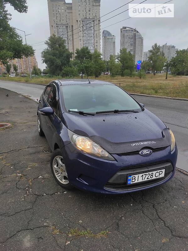 Хетчбек Ford Fiesta 2010 в Києві