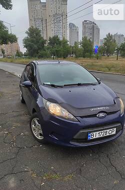 Хэтчбек Ford Fiesta 2010 в Киеве