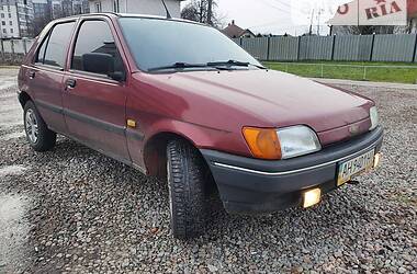 Хэтчбек Ford Fiesta 1991 в 