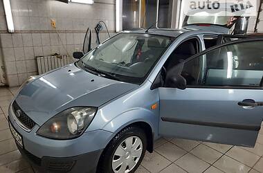 Хэтчбек Ford Fiesta 2006 в Мариуполе