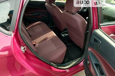 Хэтчбек Ford Fiesta 2011 в 