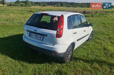 Хэтчбек Ford Fiesta 2007 в Радомышле