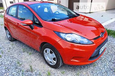 Хэтчбек Ford Fiesta 2012 в 