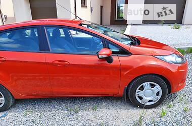 Хэтчбек Ford Fiesta 2012 в 