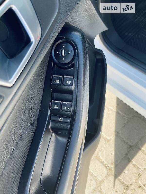 Хэтчбек Ford Fiesta 2013 в Ужгороде