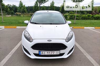 Хэтчбек Ford Fiesta 2016 в Ирпене