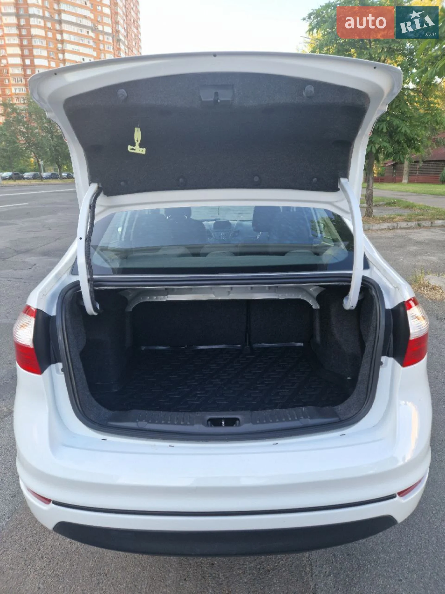 2019 Ford Fiesta - мініатюра 5