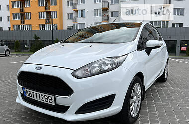 Хэтчбек Ford Fiesta 2017 в 