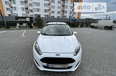 Хэтчбек Ford Fiesta 2017 в 