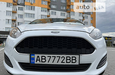 Хэтчбек Ford Fiesta 2017 в 