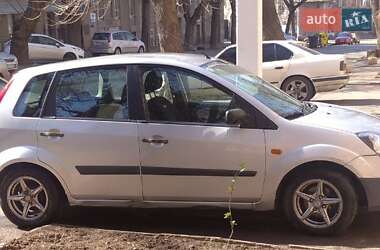 Хэтчбек Ford Fiesta 2006 в Одессе