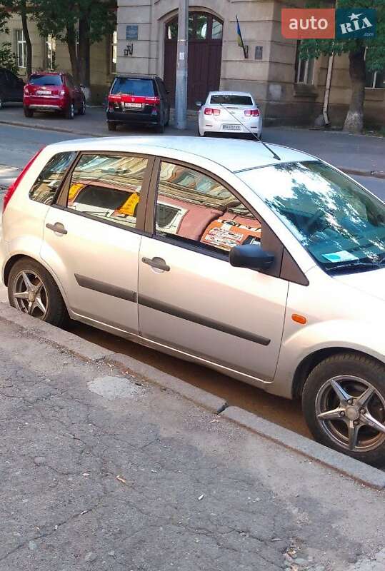 Хэтчбек Ford Fiesta 2006 в Одессе