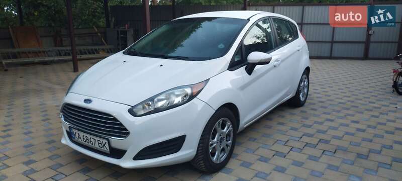 Хэтчбек Ford Fiesta 2013 в 