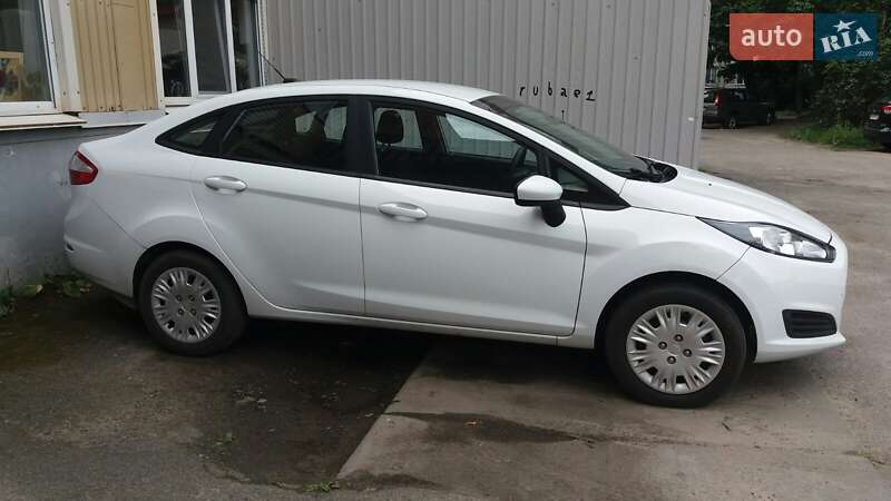 Седан Ford Fiesta 2019 в Обухові