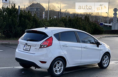 Хэтчбек Ford Fiesta 2019 в 
