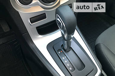 Хэтчбек Ford Fiesta 2019 в 