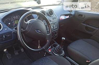 Хэтчбек Ford Fiesta 2006 в Ровно