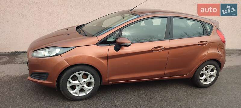 Хэтчбек Ford Fiesta 2013 в Киеве фото 2 Хэтчбек Ford Fiesta 2013 в Киеве