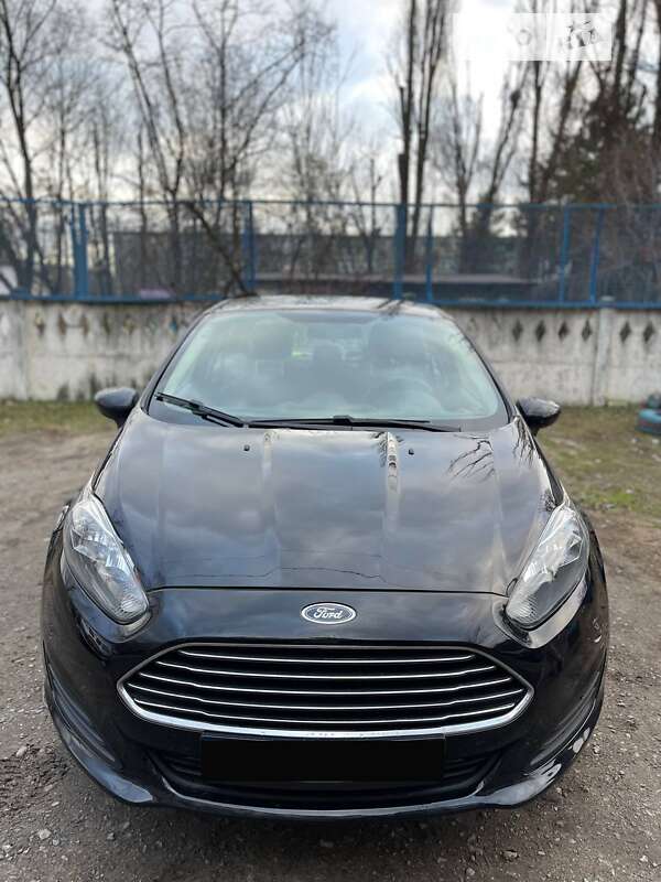 Седан Ford Fiesta 2018 в Днепре