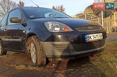 Хэтчбек Ford Fiesta 2006 в Ровно