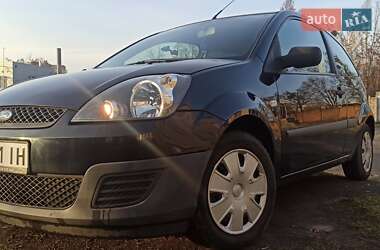 Хэтчбек Ford Fiesta 2006 в Ровно