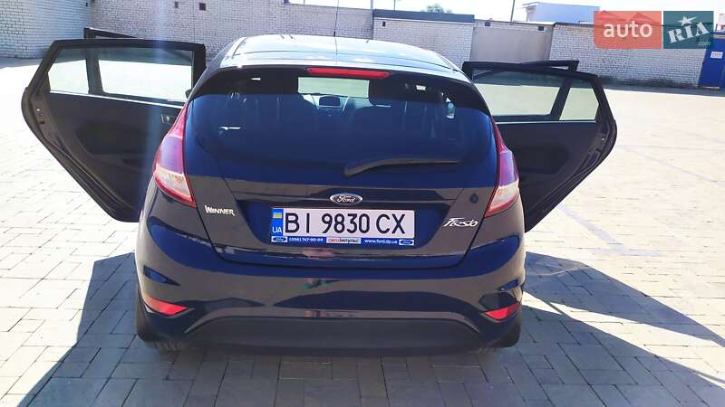 Хэтчбек Ford Fiesta 2015 в Кременчуге