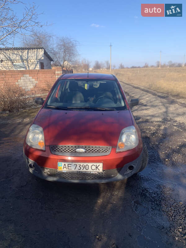 Хэтчбек Ford Fiesta 2008 в Днепре