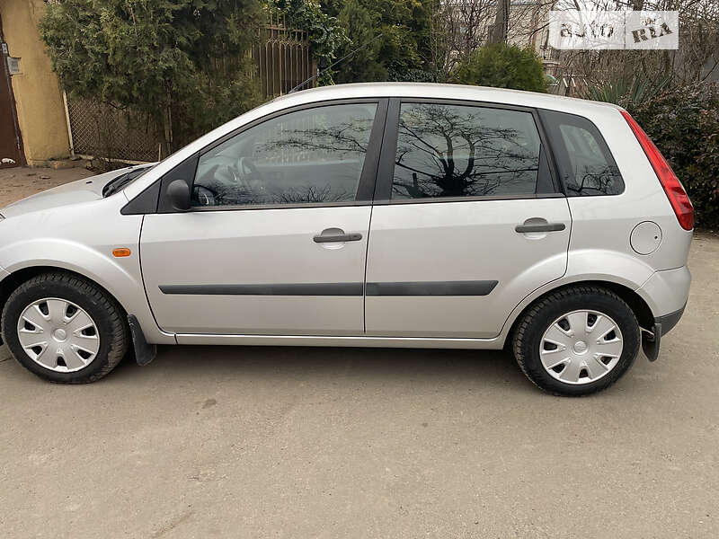 Хэтчбек Ford Fiesta 2006 в Одессе