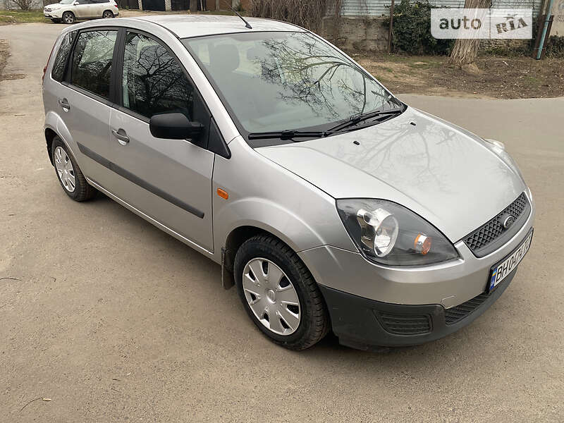 Хэтчбек Ford Fiesta 2006 в Одессе