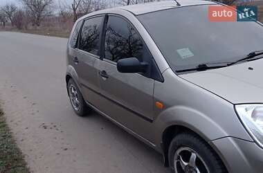 Хэтчбек Ford Fiesta 2003 в Одессе