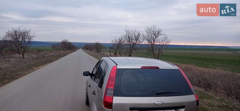 Хэтчбек Ford Fiesta 2003 в Одессе