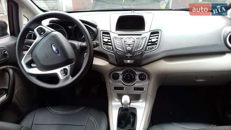 Седан Ford Fiesta 2017 в Золочеве